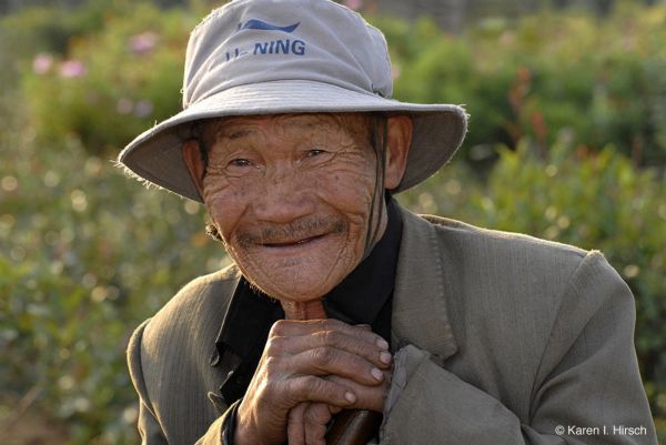 Chinese gardener in Rizhao